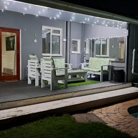 Villa Luxury Living On Westview Port Elizabeth Exterior foto