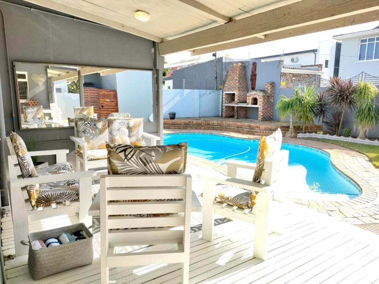Villa Luxury Living On Westview Port Elizabeth Exterior foto