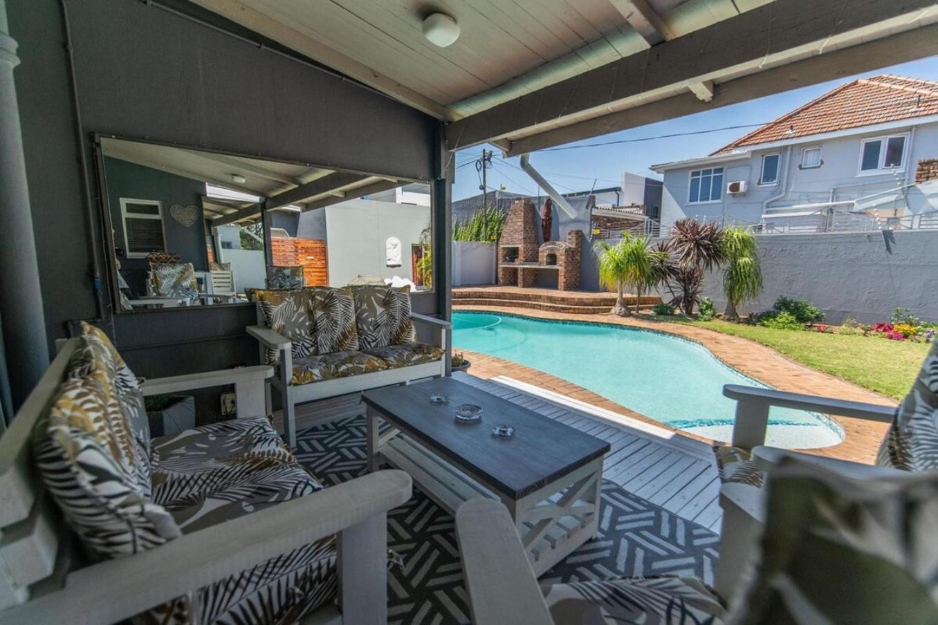 Villa Luxury Living On Westview Port Elizabeth Exterior foto